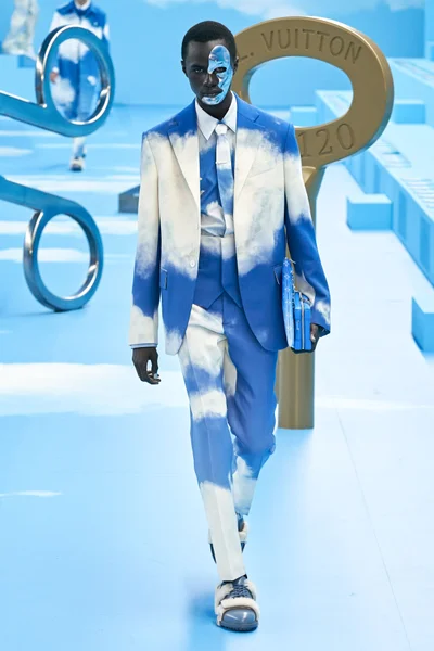 Look 49
